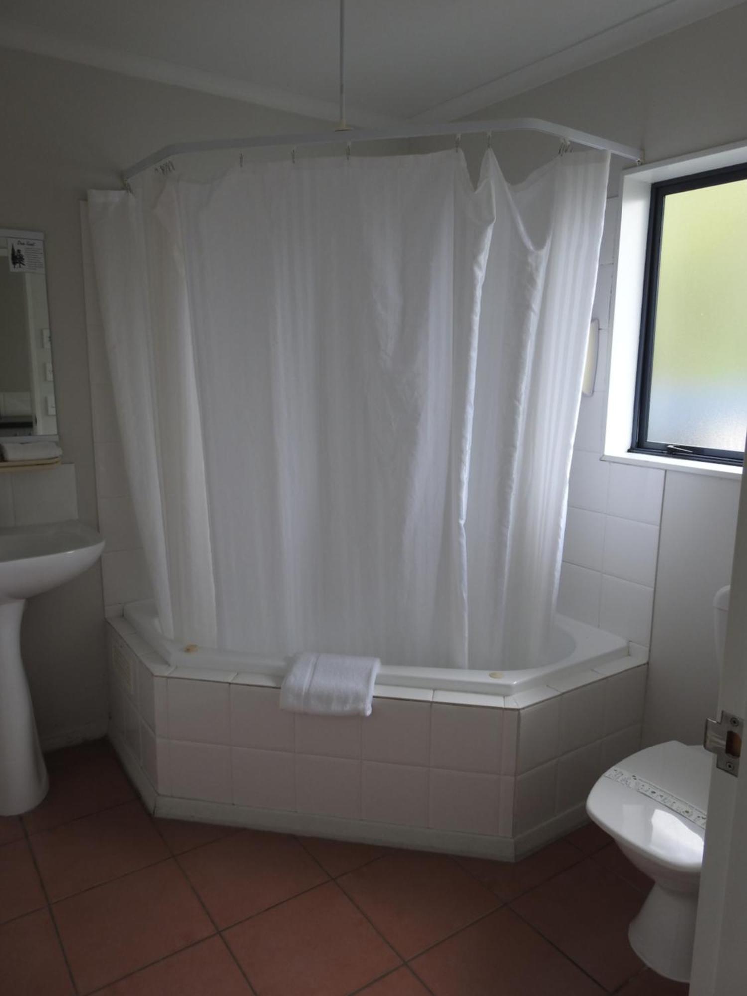 Tudor Lodge Motel Hawera Eksteriør bilde