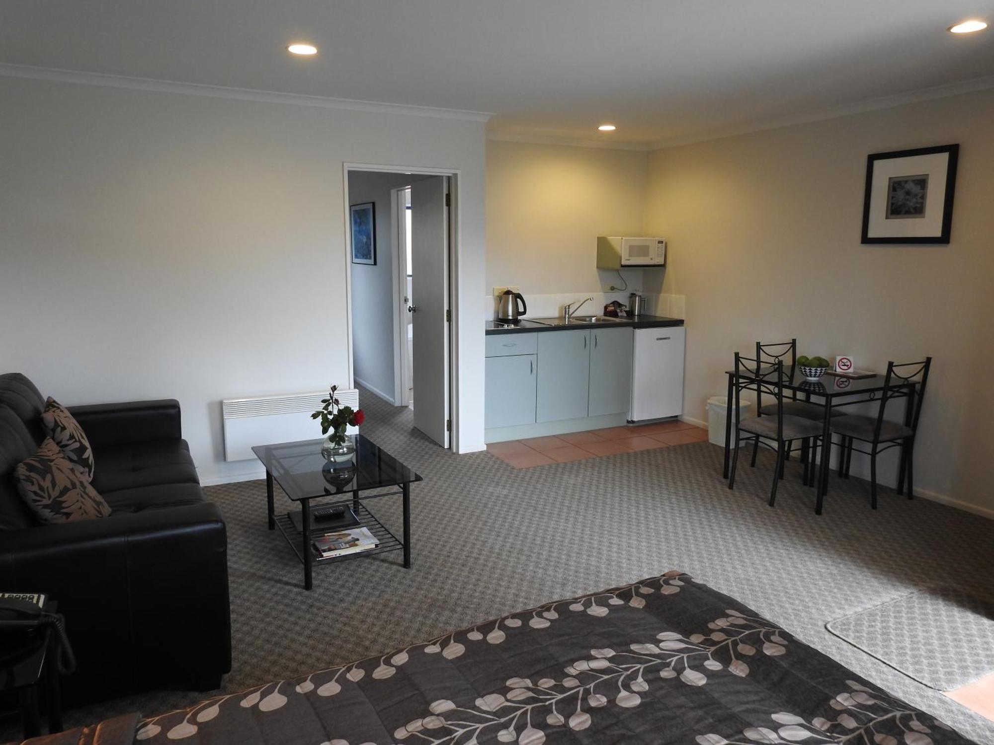 Tudor Lodge Motel Hawera Eksteriør bilde