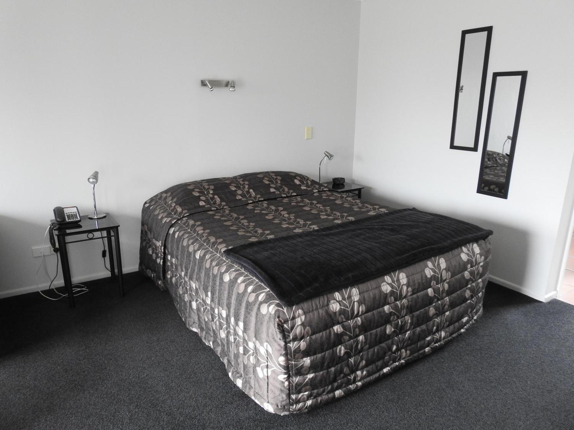 Tudor Lodge Motel Hawera Eksteriør bilde