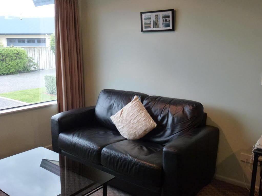 Tudor Lodge Motel Hawera Eksteriør bilde