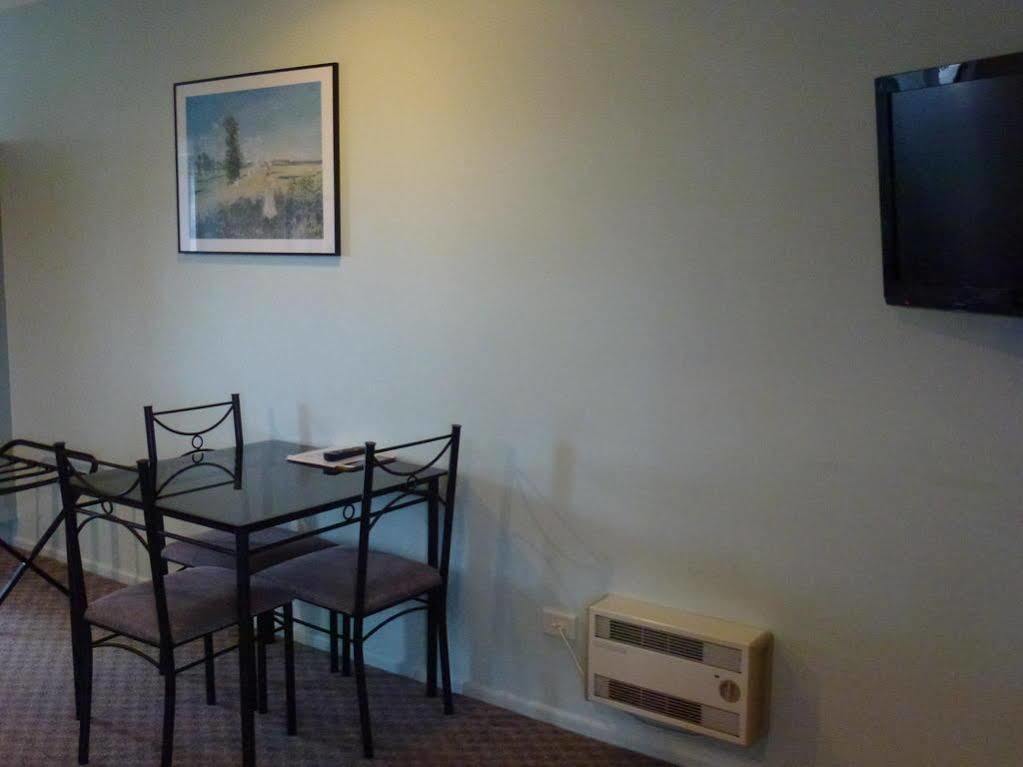 Tudor Lodge Motel Hawera Eksteriør bilde