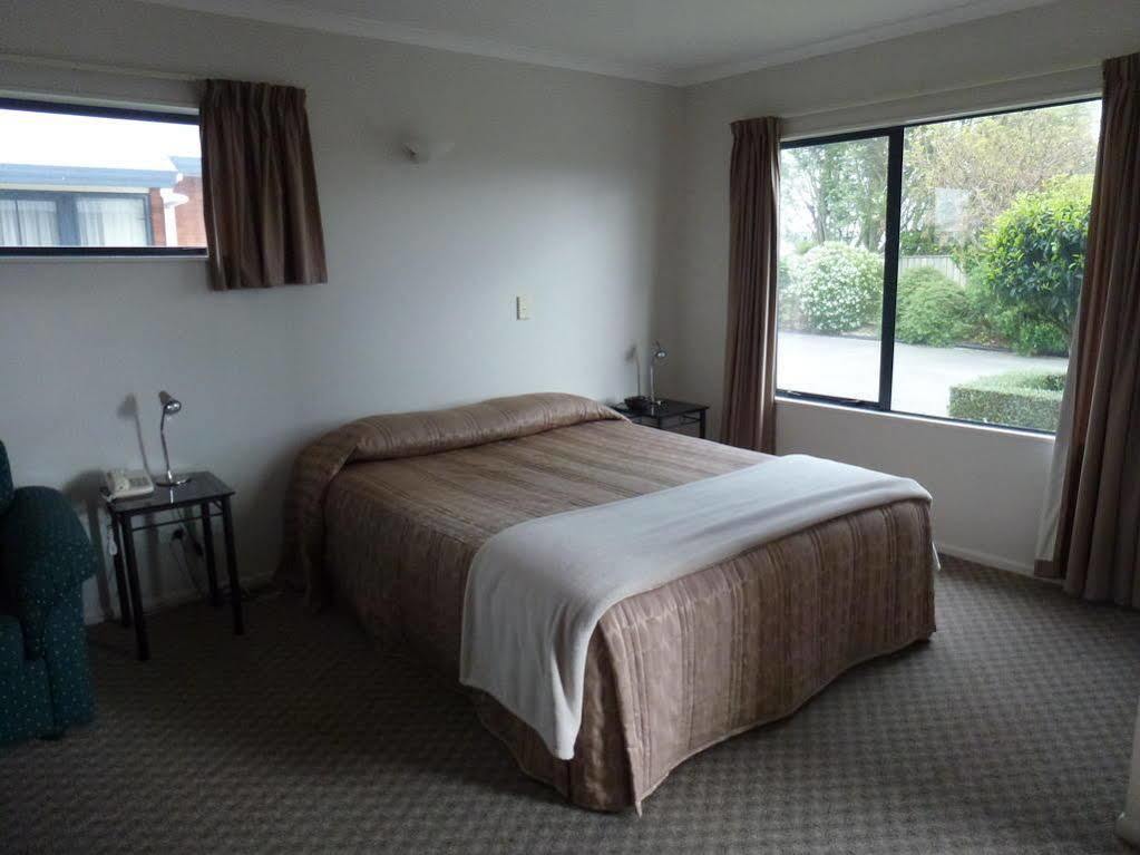 Tudor Lodge Motel Hawera Eksteriør bilde