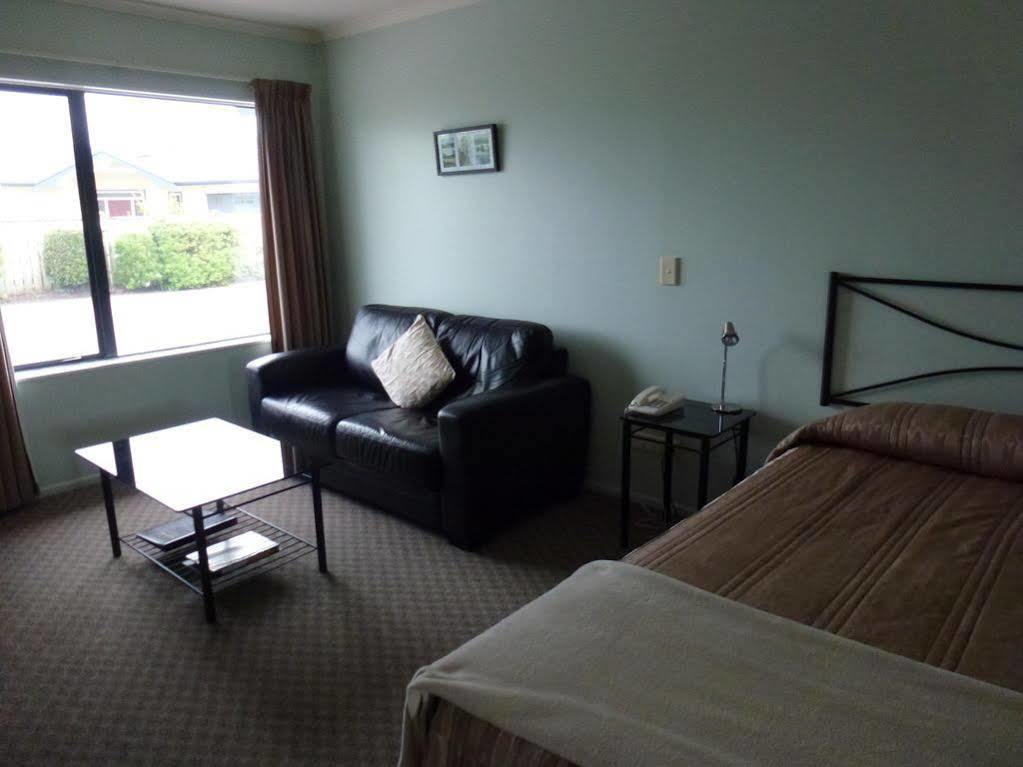Tudor Lodge Motel Hawera Eksteriør bilde