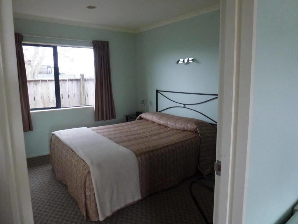 Tudor Lodge Motel Hawera Eksteriør bilde