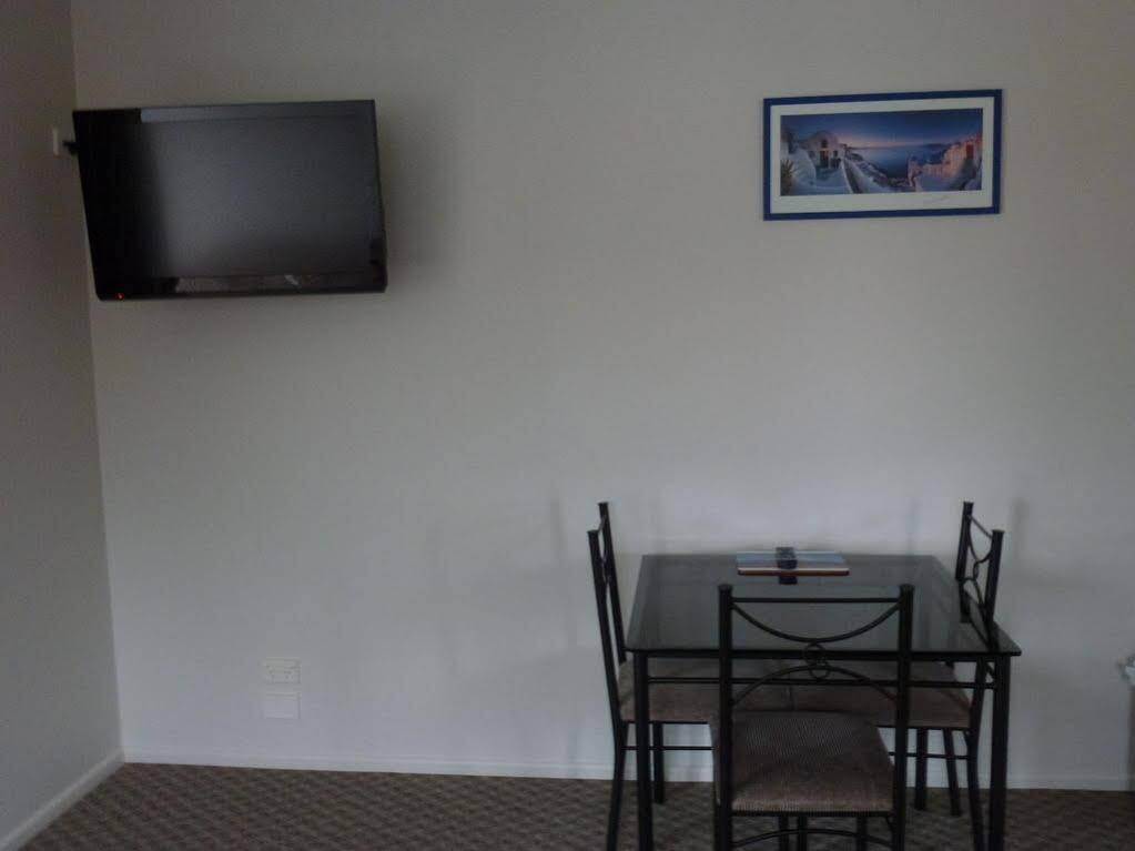 Tudor Lodge Motel Hawera Eksteriør bilde