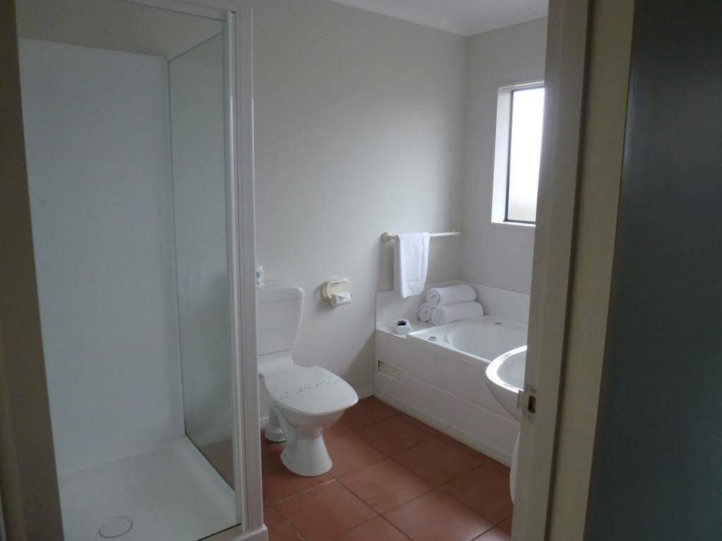 Tudor Lodge Motel Hawera Eksteriør bilde